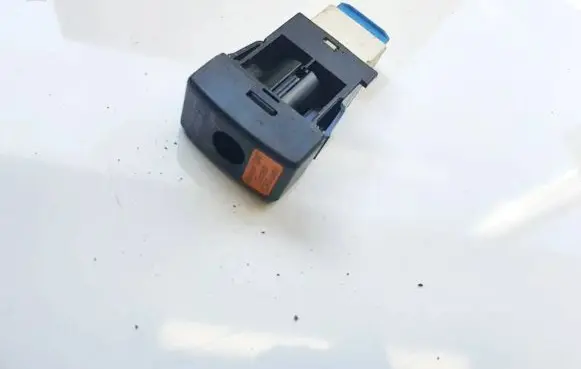 Mazda 6 Passenger airbag on/off switch 