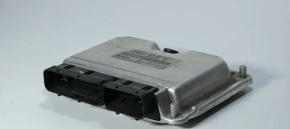 Audi A6 S6 C5 4B Engine control unit/module 8E0907401M