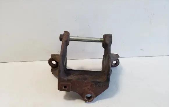 Honda CR-V Gearbox mounting bracket