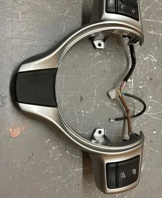 Toyota Yaris Steering wheel buttons/switches 