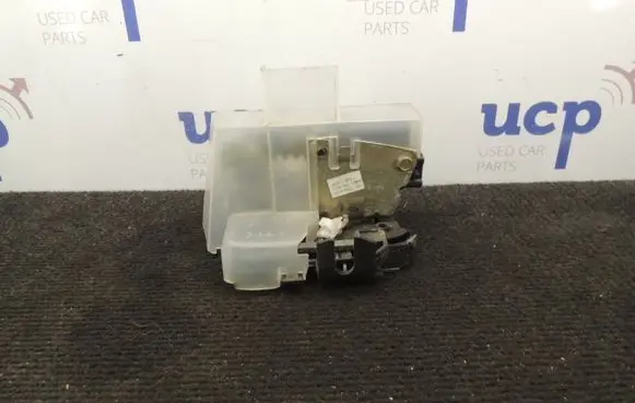 Renault Megane I Front door lock 7700841719 D133