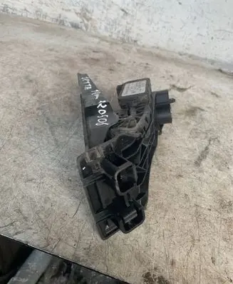 Volkswagen Jetta VI Accelerator throttle pedal 1K1721503AH