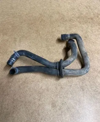 Volkswagen PASSAT B5.5 Engine coolant pipe/hose 3d0819373n