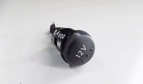 Nissan Qashqai 12 V Socket (front) 