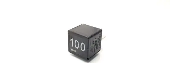 Volkswagen Golf IV Other relay 7M0951253A 95VW10K705CA