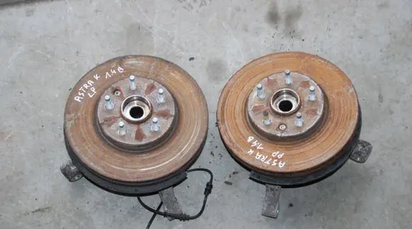 Opel Astra K Front wheel hub 125KM