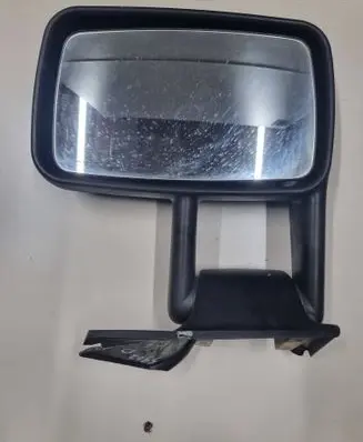 Volkswagen II LT Front door electric wing mirror E1010384
