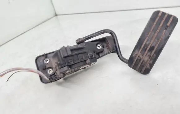 Renault Espace - Grand espace IV Accelerator throttle pedal 8200007512 6PV00811922