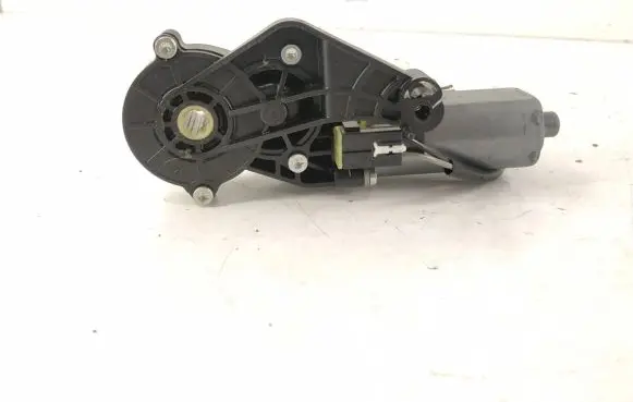 Mercedes-Benz R W251 Seat adjustment motor 0390203207 82064802-4