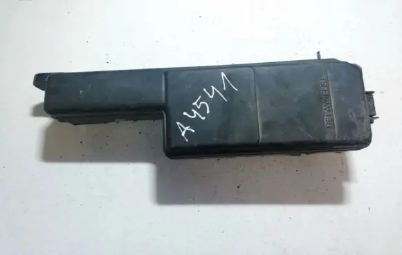 Toyota Avensis T220 Fuse box set