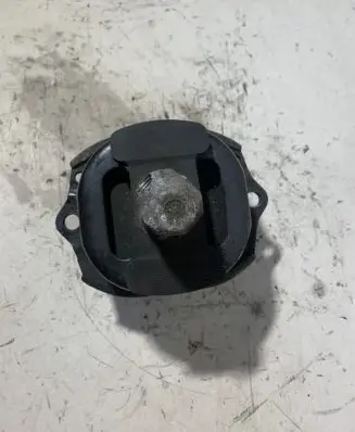 BMW X5 F15 Engine mount bracket 160042
