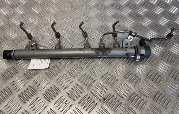 Mercedes-Benz B W245 Fuel main line pipe A6400702395