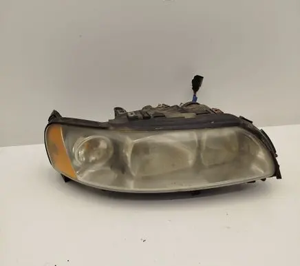Volvo V70 Headlight/headlamp 30698836 89900266 8659674