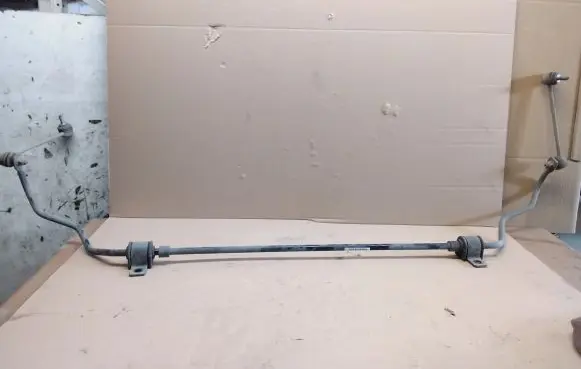 Jaguar XE Rear anti-roll bar/sway bar GX735A771AA