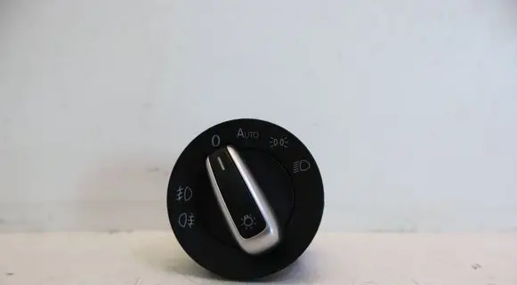 Volkswagen Golf VI Light switch 3C8941431N