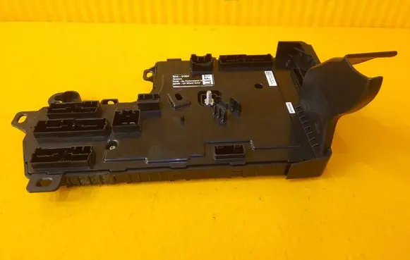 Tesla Model 3 Other control units/modules 110034090H