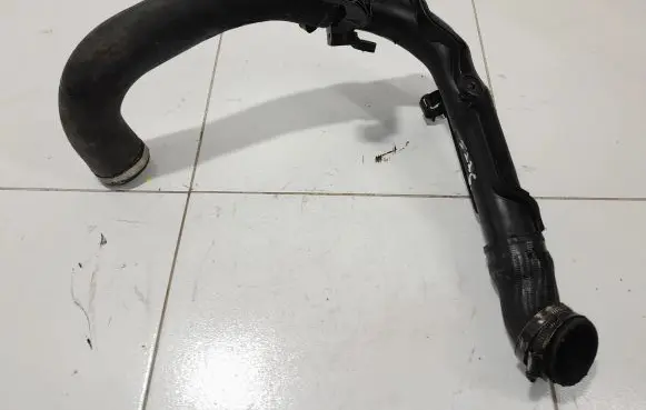 Audi Q3 8U Intercooler hose/pipe 1K0145770AE