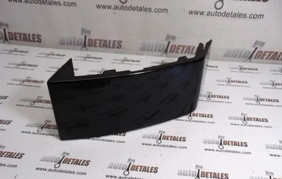 Volvo XC90 Rear/tail light trim molding 30698133