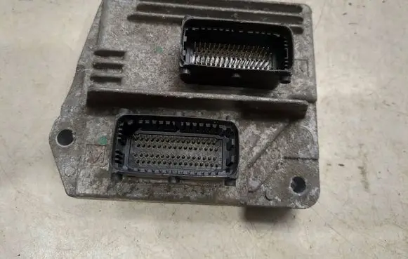 Opel Astra H Engine control unit/module 55562549 MT35E23
