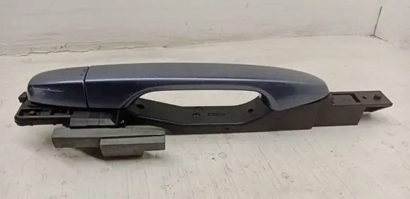 Honda CR-V Front door exterior handle