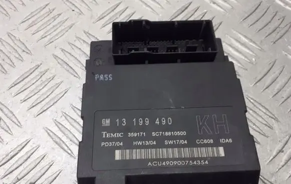 Opel Vectra C Voice control module 13199490