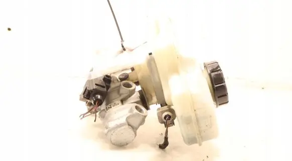 Volkswagen Golf VII Master brake cylinder 5Q1611301D