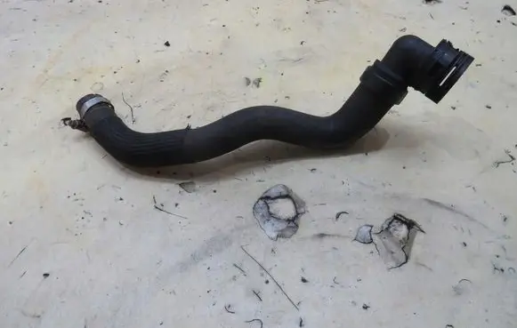 Peugeot 308 Heater radiator pipe/hose KRIS235789