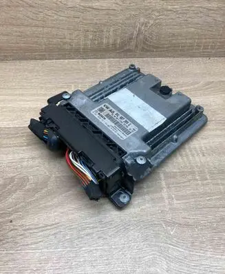Volkswagen Jetta VI Engine control unit/module ECU 04L907309G 0281019641