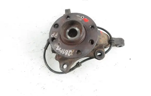 Opel Meriva A Front wheel hub spindle knuckle
