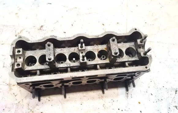 Volkswagen PASSAT B5 Engine head 028103373n