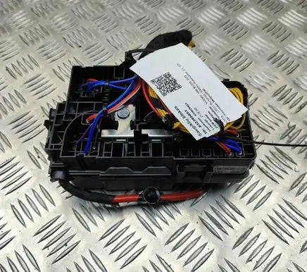 Volvo V60 Fuse module 31384034 31676133