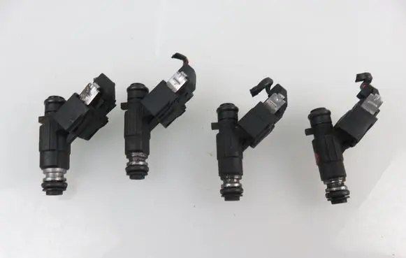 Volkswagen Golf III Fuel injectors set 0280155731
