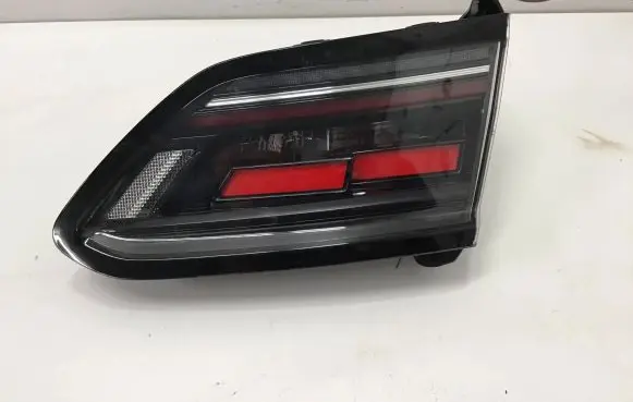 Volkswagen Arteon Shooting Brake Tailgate rear/tail lights 3G8945308AF