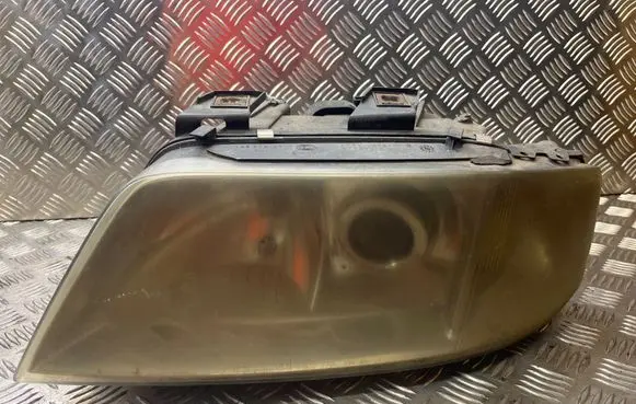 Audi A6 S6 C5 4B Headlight/headlamp 14846701