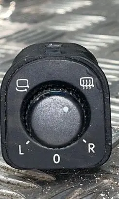 Volkswagen PASSAT B6 Wing mirror switch 1k0959565g 047504S