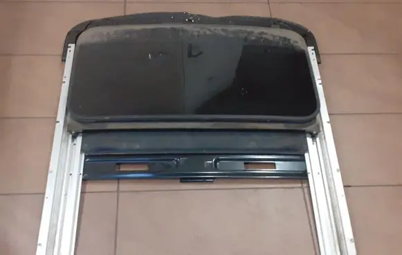 Sunroof set