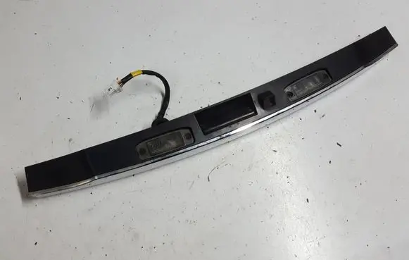 Hyundai i40 Tailgate opening switch 