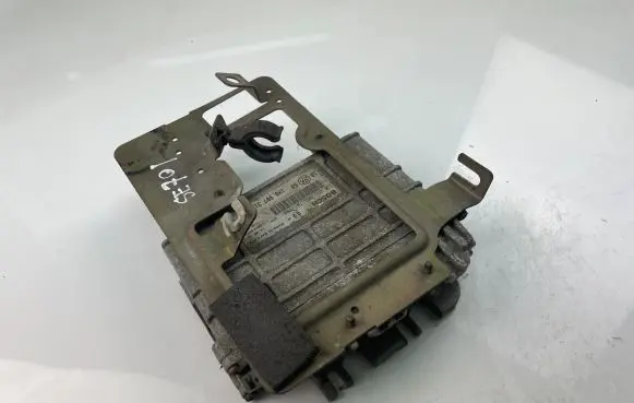 Volkswagen Golf IV Engine control unit/module ECU 1H0907311P 0261203707