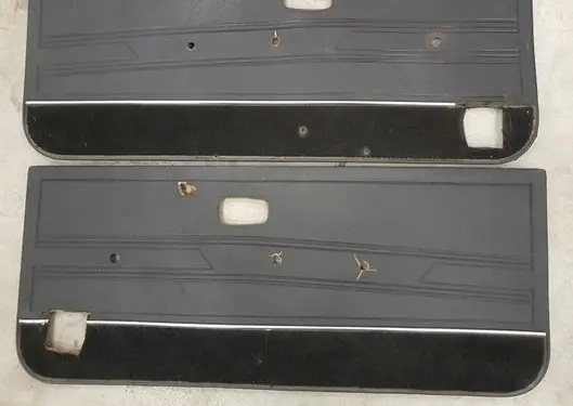Volkswagen Golf I Front door card panel trim 171