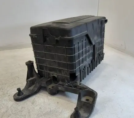 Volkswagen Golf Plus Battery box tray 3C0915443A