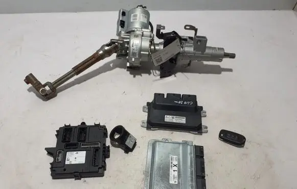 Renault Clio V Engine ECU kit and lock set 