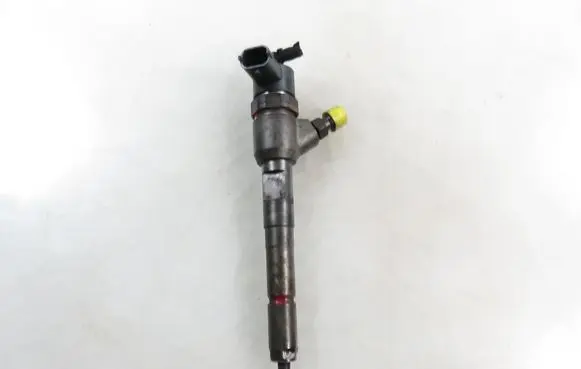 Fiat Panda II Fuel injector 0445110083