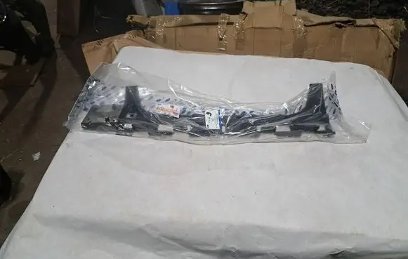 Ford Focus Rear bumper mounting bracket 2414888