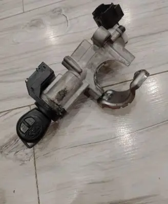 Suzuki Swift III Ignition lock 33970-62R01