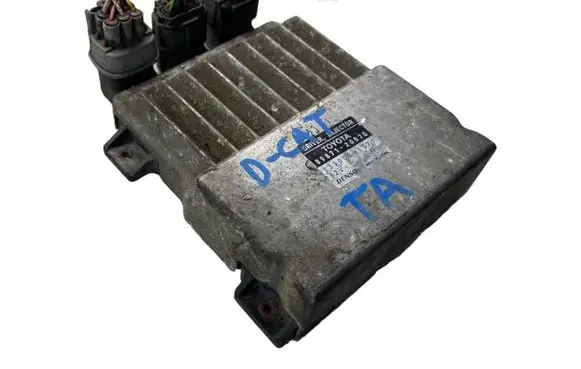 Toyota Avensis T270 Fuel injection control unit/module 8987120070 1310001371
