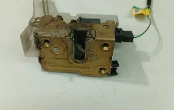 Renault Scenic I Rear door lock 