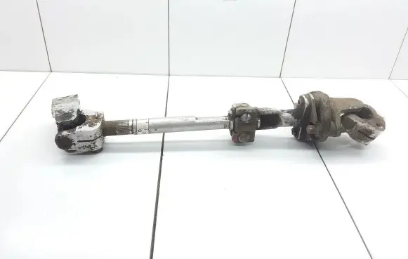 Land Rover Discovery Steering column universal joint 033745A