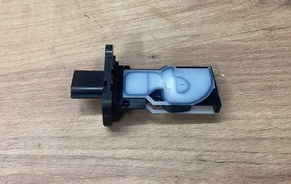 Renault Austral Mass air flow meter 226800472R