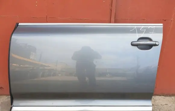 Porsche Cayenne (9PA) Front door