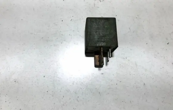 Skoda Fabia Mk1 (6Y) Other relay 357911253